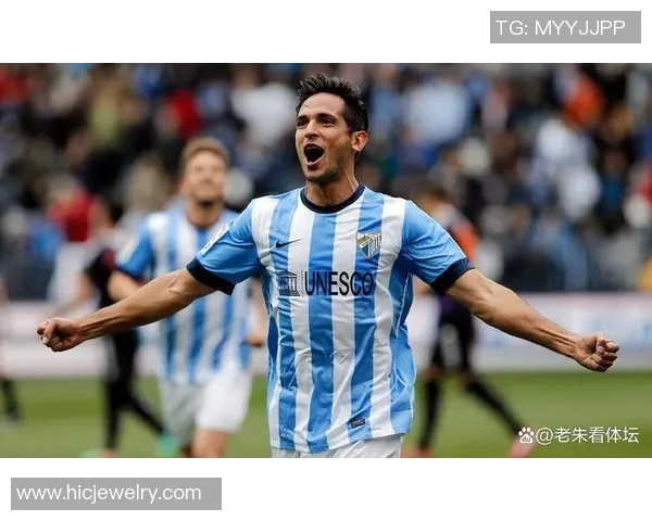 足球明星9号队服的传奇故事与背后不为人知的奋斗历程