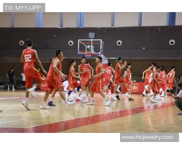 阳江篮球明星的崛起与奋斗历程揭秘，激励年轻球员追逐梦想